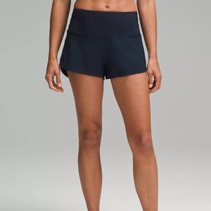 NWT Speed Up High-Rise Lined Short 2.5" - size 4